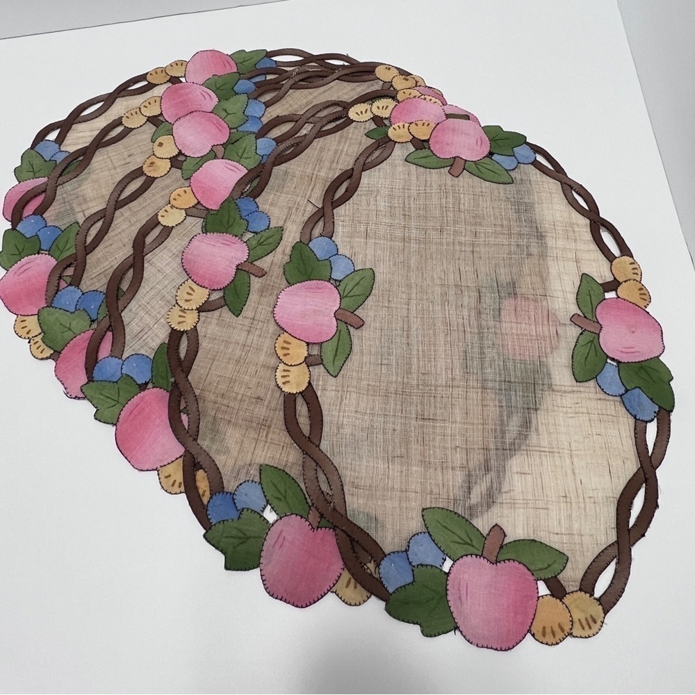 Vintage Tan Linen Doily Needlework On Flowers &
Cutwork Trim  17x 12 inch.